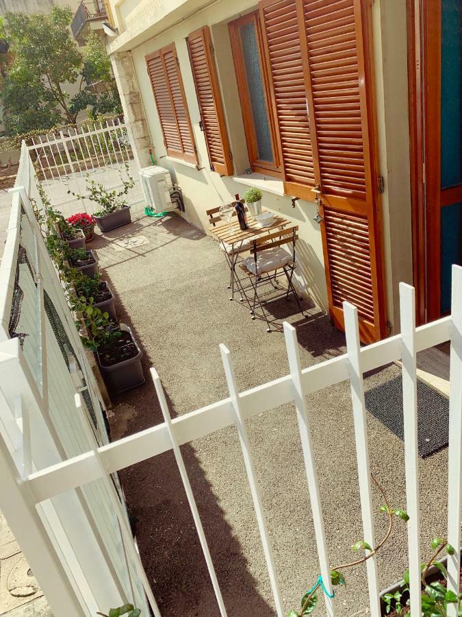 Apartamento Open The Classic Wooden Shutters At A Cozy Nest Florencia