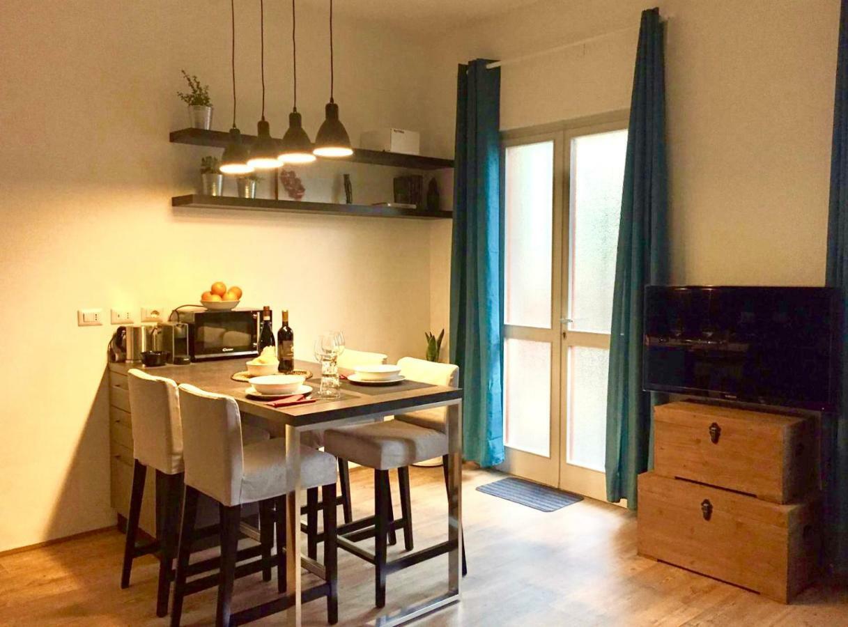 Apartamento Open The Classic Wooden Shutters At A Cozy Nest Florencia